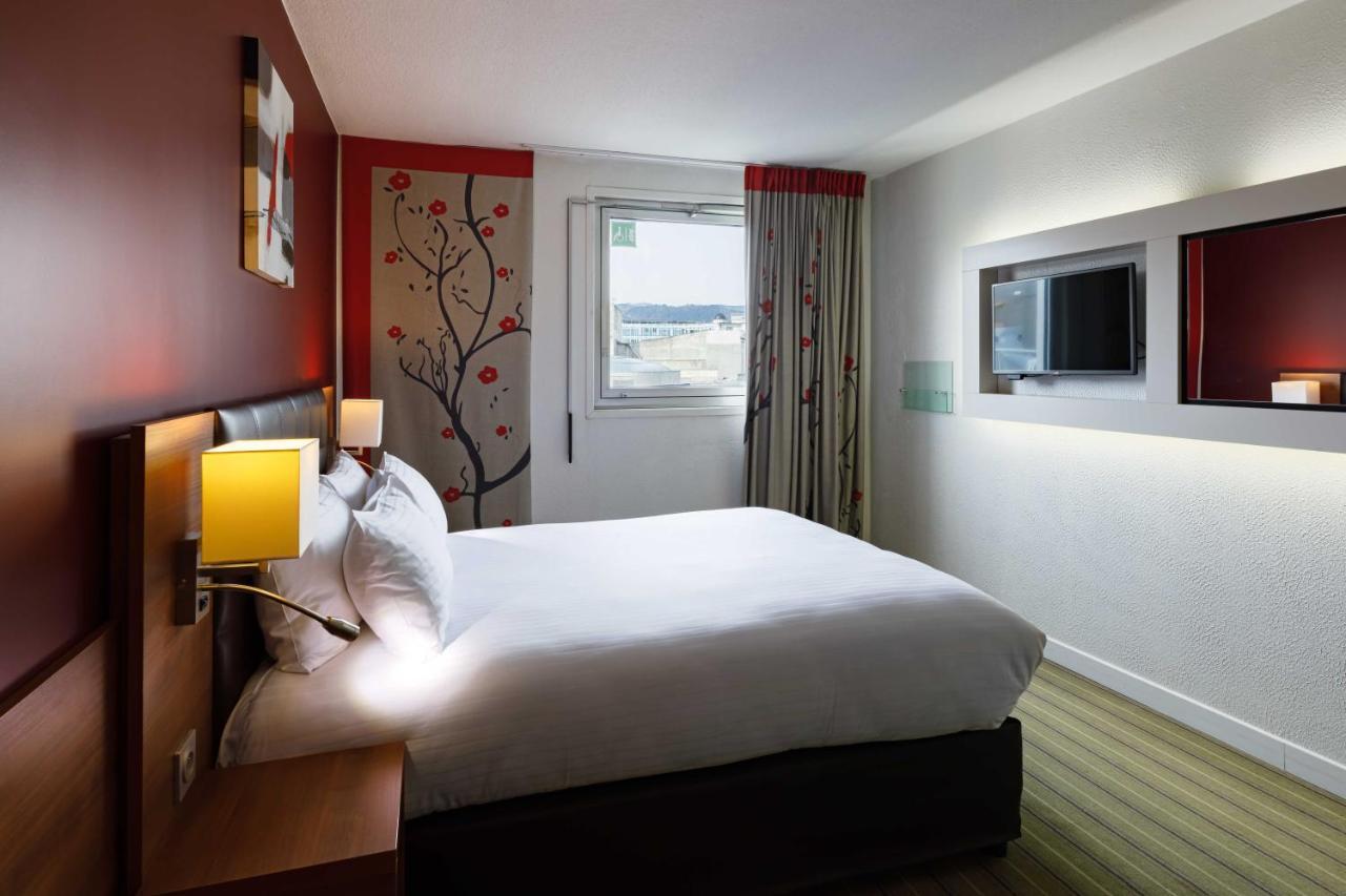 Holiday Inn Clermont Ferrand Centre By Ihg Exterior foto